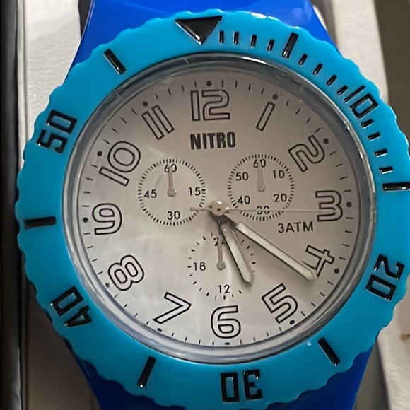 NITRO watch - Picture 7 of 7